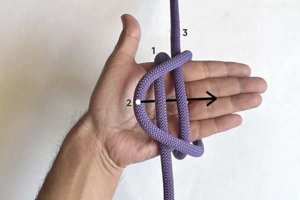 آموزش گرههای ضروری برای کمپینگ و کوهنوردی